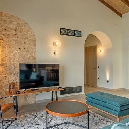 Ktima Agrapidos - Grandpa Villa Poros (Kefalonia)
