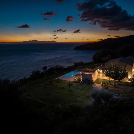 Ktima Agrapidos - Grandpa فيلة بوروس