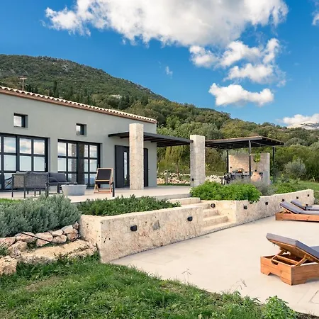 فيلة Ktima Agrapidos - Grandpa