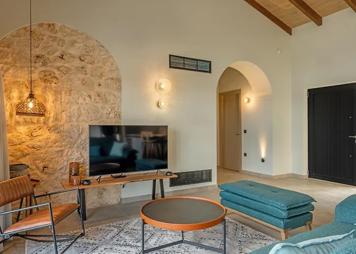 Ktima Agrapidos - Grandpa Villa Poros (Kefalonia)