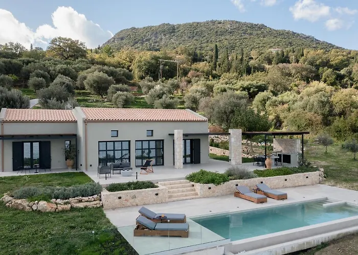 Ktima Agrapidos - Grandpa Villa Poros (Kefalonia)